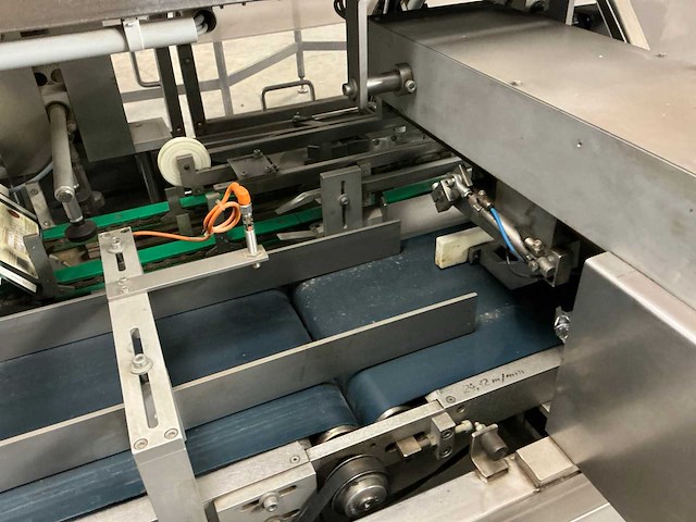2001 dienst hk-ii—n-i-10zoll/r verpakkingsmachines - afbeelding 2 van  16