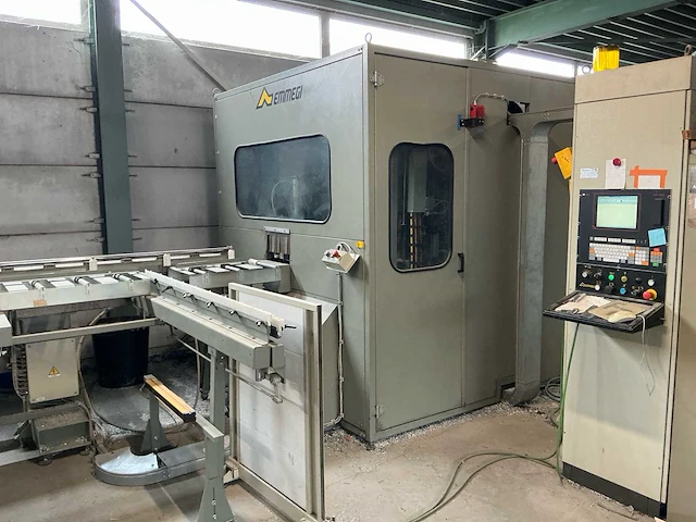 2001 emmegi quadra cnc universele bewerkingscentra voor aluminium profielen / vollzdig werkend - afbeelding 1 van  13