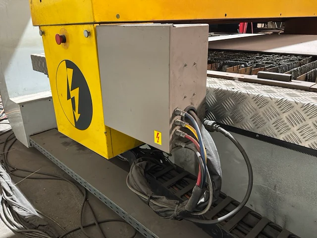 2001 esab pegasus cnc plasmasnijmachine - afbeelding 11 van  41