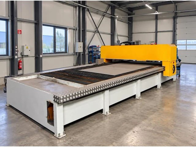 2001 esab pegasus cnc plasmasnijmachine - afbeelding 1 van  41