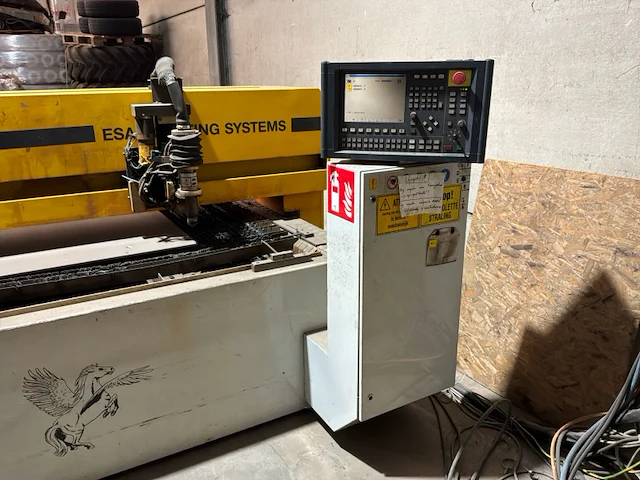 2001 esab pegasus cnc plasmasnijmachine - afbeelding 40 van  41