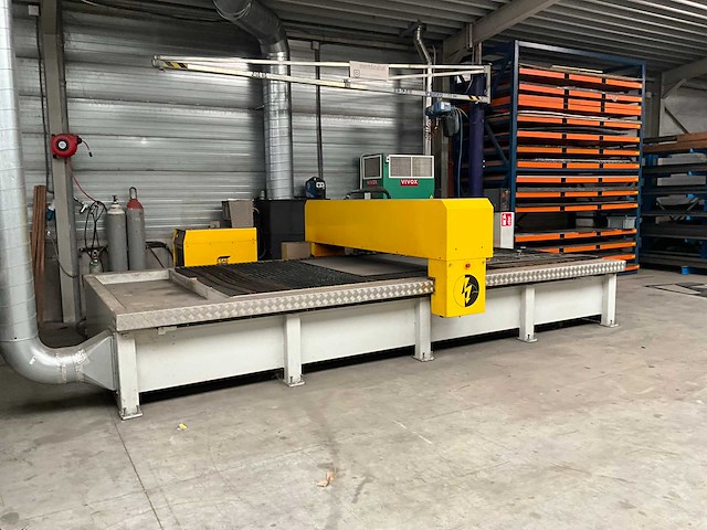 2001 esab pegasus plasmasnijmachine - afbeelding 18 van  24