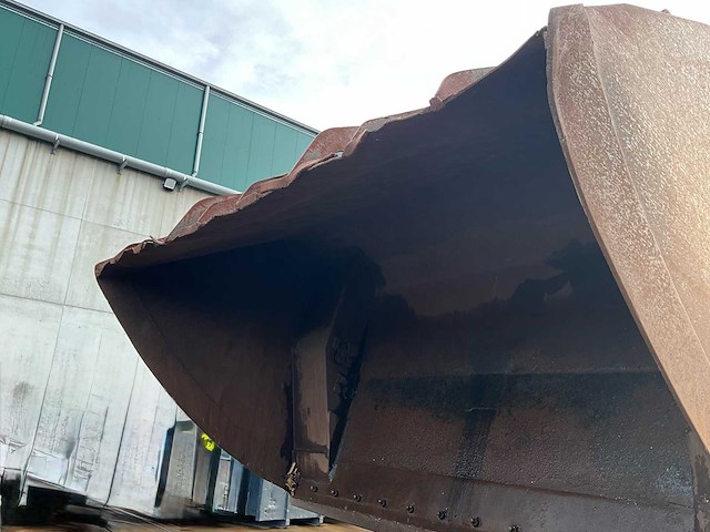 2001 eurosteel hoogkiepbak 8750l graafbak - afbeelding 9 van  16