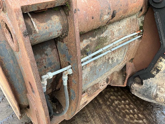 2001 eurosteel hoogkiepbak 8750l graafbak - afbeelding 11 van  14