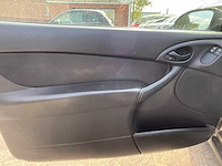 2001 ford focus personenauto - afbeelding 2 van  25