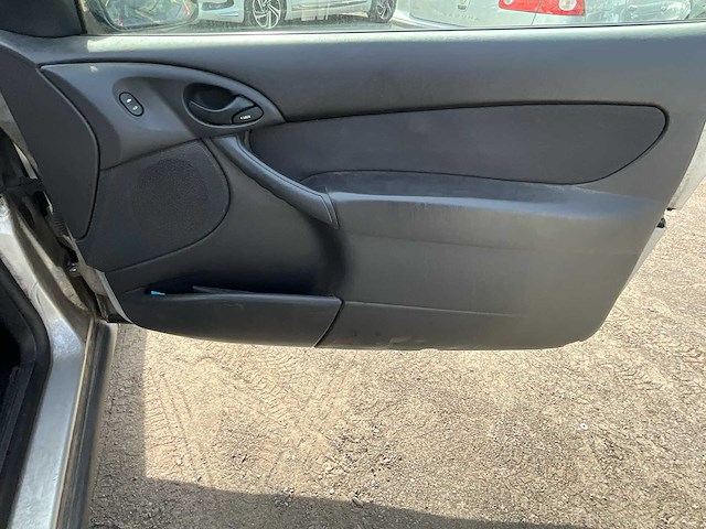 2001 ford focus personenauto - afbeelding 5 van  25