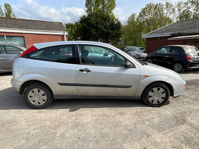 2001 ford focus personenauto - afbeelding 22 van  25