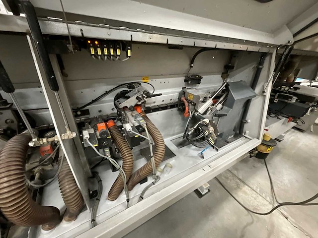 2001 holz-her sprint 1417k kantaanlijmmachine - diamantschaven -functioneel - afbeelding 12 van  20