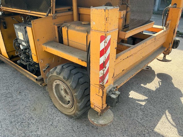 2001 liftlux sl 110-20 d4wd-s zelfrijdende schaarhoogwerker met vierwielaandrijving - afbeelding 4 van  20