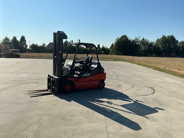 2001 linde e30/02 vorkheftruck - afbeelding 9 van  26