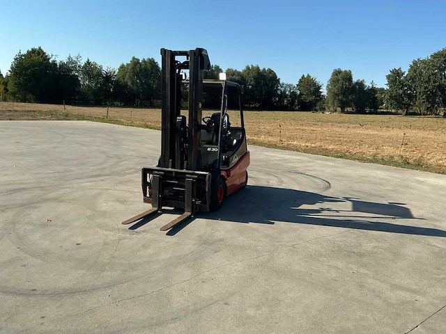 2001 linde e30/02 vorkheftruck - afbeelding 12 van  26