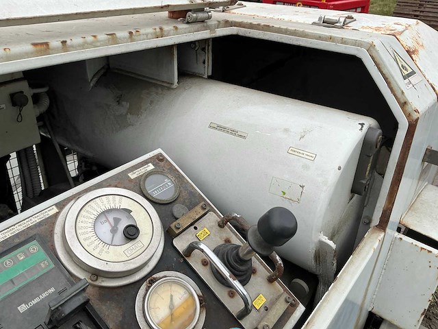 2001 mac f208.30 kabellier op aanhangwagen - afbeelding 2 van  19