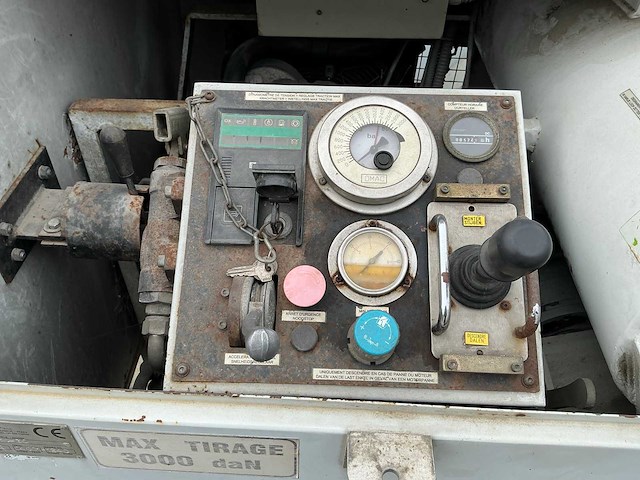 2001 mac f208.30 kabellier op aanhangwagen - afbeelding 18 van  19