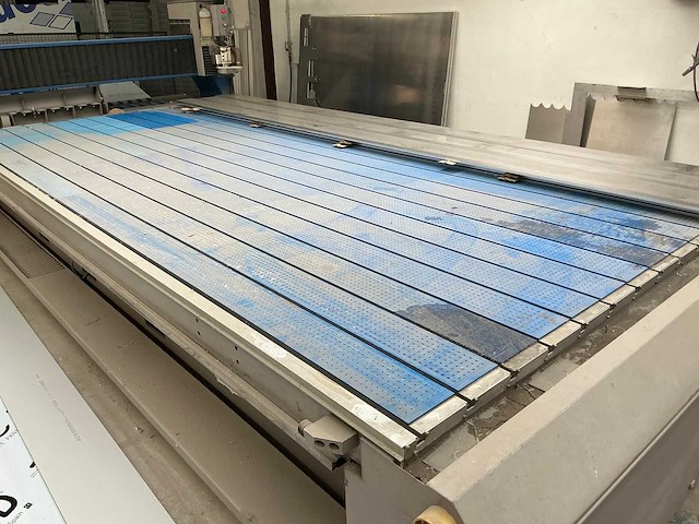 2001 mecanuméric m2040sl portaalfreesmachine - afbeelding 5 van  12