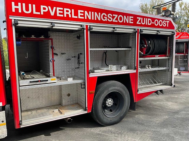2001 mercedes benz 1325f brandweerwagen pomp vrachtwagen - afbeelding 7 van  29