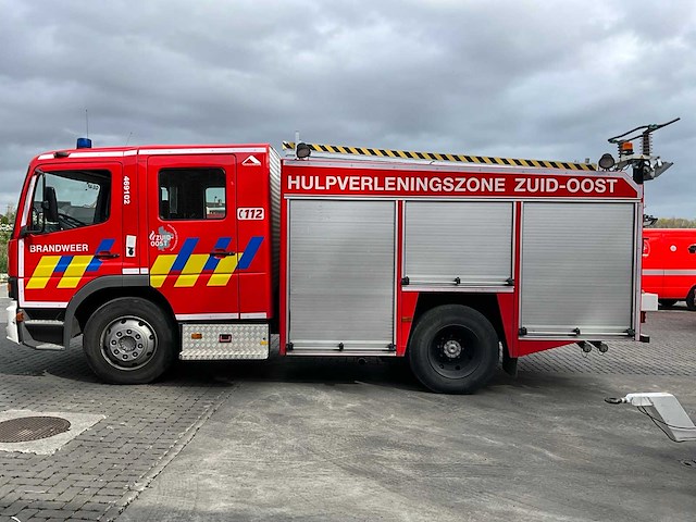 2001 mercedes benz 1325f brandweerwagen pomp vrachtwagen - afbeelding 27 van  29