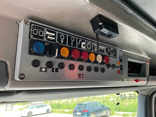 2001 mercedes benz 1325f brandweerwagen pomp vrachtwagen - afbeelding 4 van  28