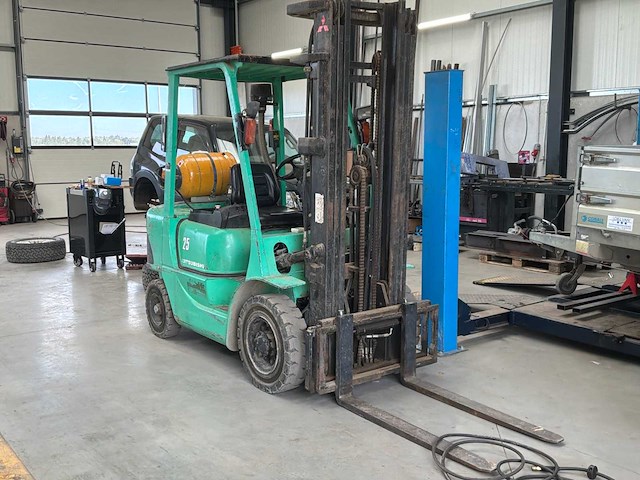 2001 mitsubishi 25 telehandler - afbeelding 1 van  14
