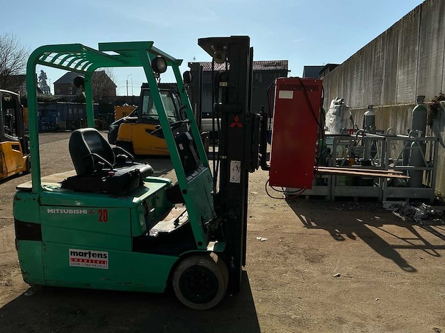 2001 mitsubishi fb2026 vorkheftruck - afbeelding 15 van  17