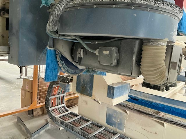 2001 mkm uni-portal 325/14000 cnc grootformaat freesmachine - afbeelding 12 van  15