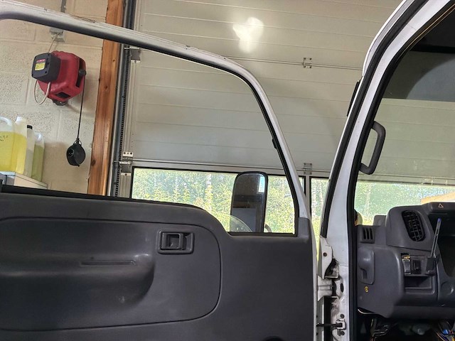 2001 nissan cabstar truck - afbeelding 11 van  30
