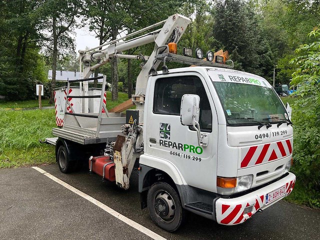 2001 nissan cabstar truck - afbeelding 1 van  30