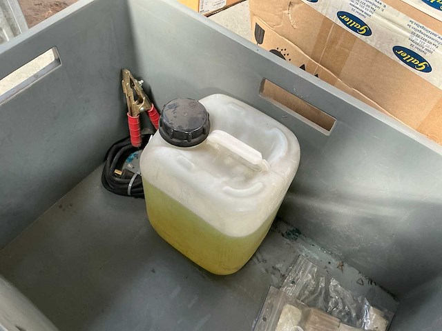 2001 nitty gritty clinox pro draagbaar elektrochemisch apparaat - afbeelding 7 van  7