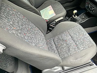 2001 opel corsa personenauto - afbeelding 2 van  18