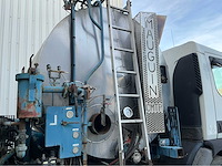 2001 renault 22 ava 320 dci vrachtwagen - afbeelding 2 van  32