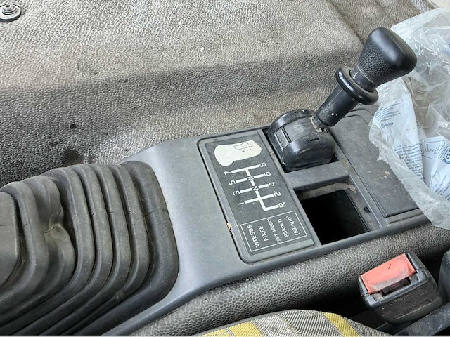 2001 renault 22 ava 320 dci vrachtwagen - afbeelding 21 van  32