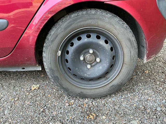 2001 renault clio b personenauto - afbeelding 10 van  41