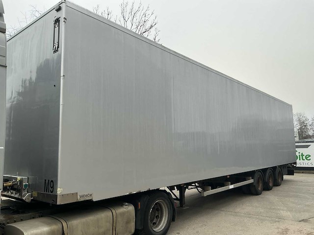 2001 renders oplegger - afbeelding 1 van  11