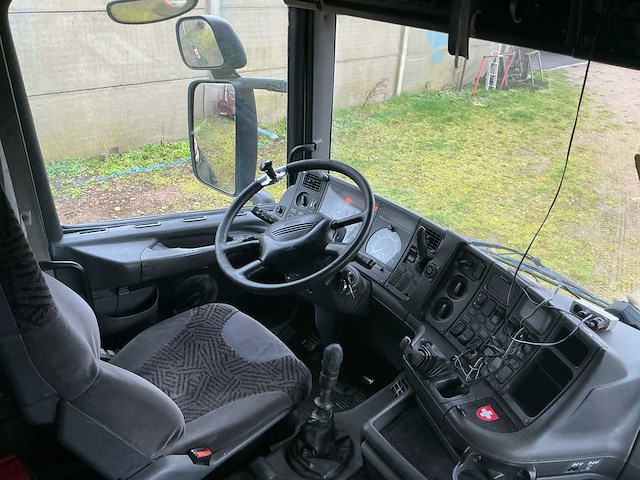2001 scania gb4x2/6 vrachtwagen + kraan - afbeelding 19 van  47