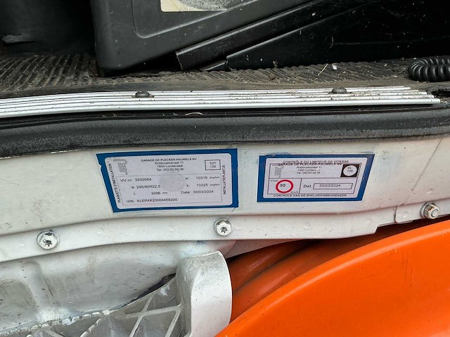 2001 scania gb4x2/6 vrachtwagen + kraan - afbeelding 33 van  47