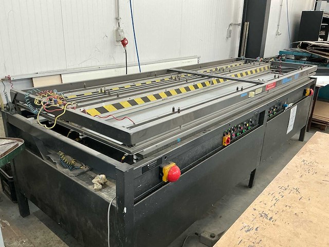 2001 shannon hrp300 kunststof-buig machine - afbeelding 9 van  14