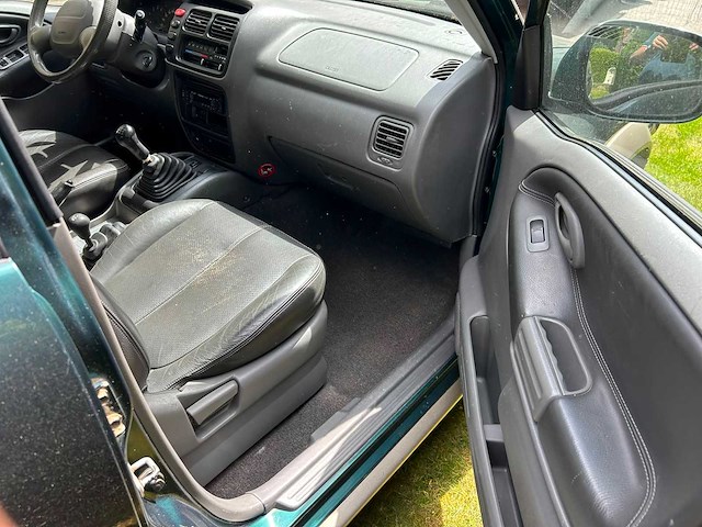 2001 suzuki grand vitara 2.0 td personenauto - afbeelding 3 van  18