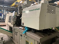 2001 toshiba spuitgietmachine met robotarm star - afbeelding 15 van  17