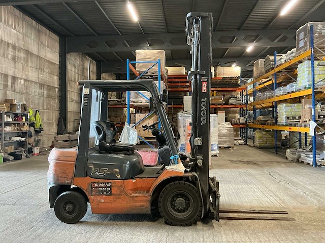 2001 toyota 02-7fdf25 vorkheftruck - afbeelding 13 van  16