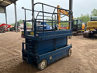 2001 upright 67350-021 schaarlift - afbeelding 12 van  16