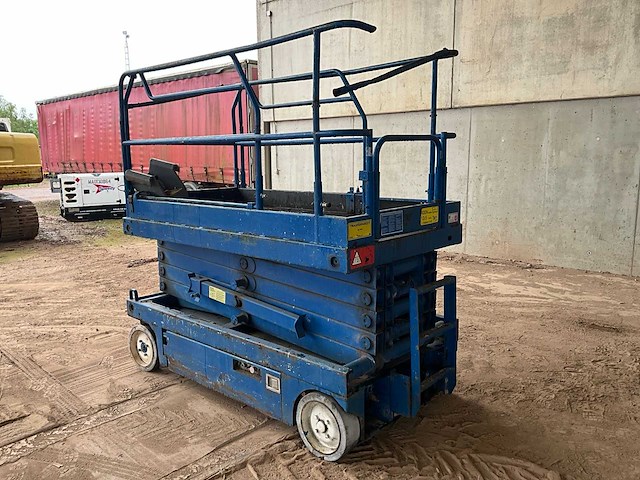 2001 upright 67350-021 schaarlift - afbeelding 7 van  10