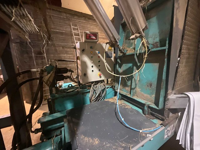 2001 valvan balling systems valvan hydraulische press + unit transvac sup jumbo mk2 hydraulische pers, compactor line en transvac unit - afbeelding 12 van  24