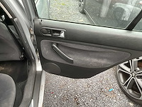 2001 volkswagen golf personenauto - afbeelding 13 van  20