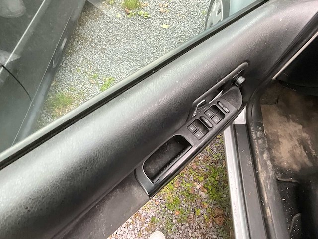 2001 volkswagen golf personenauto - afbeelding 14 van  17
