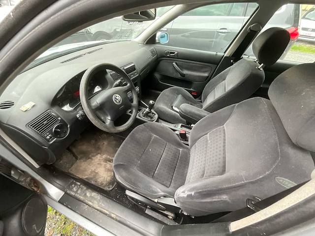 2001 volkswagen golf personenauto - afbeelding 15 van  17