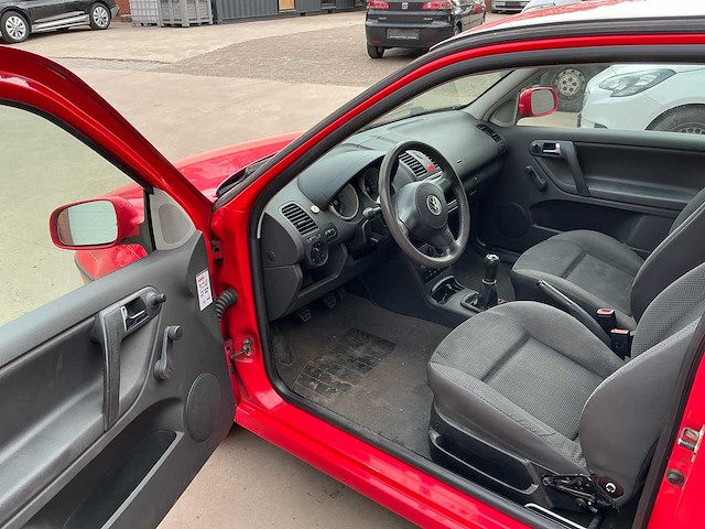 2001 volkswagen polo personenauto - afbeelding 17 van  17