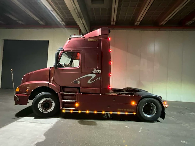 2001 volvo nh 12 trekker tr - afbeelding 2 van  57