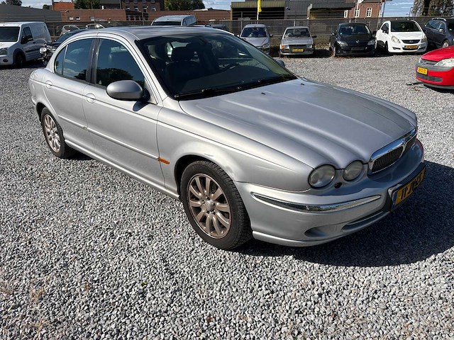 2002 - jaguar - x-type - 2.5 v6 executive - car - afbeelding 9 van  10