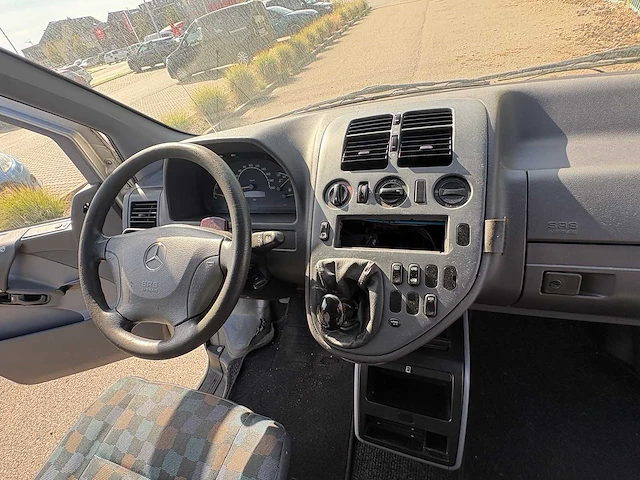 2002 - mercedes-benz - vito - 110 cdi dc - car - afbeelding 21 van  36