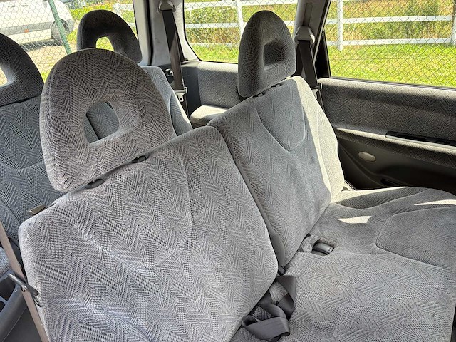 2002 - mitsubishi - space wagon - 2.4 gdi glxi 7p. - car - afbeelding 18 van  28