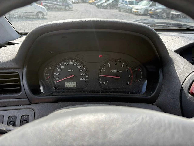2002 - mitsubishi - space wagon - 2.4 gdi glxi 7p. - car - afbeelding 8 van  28